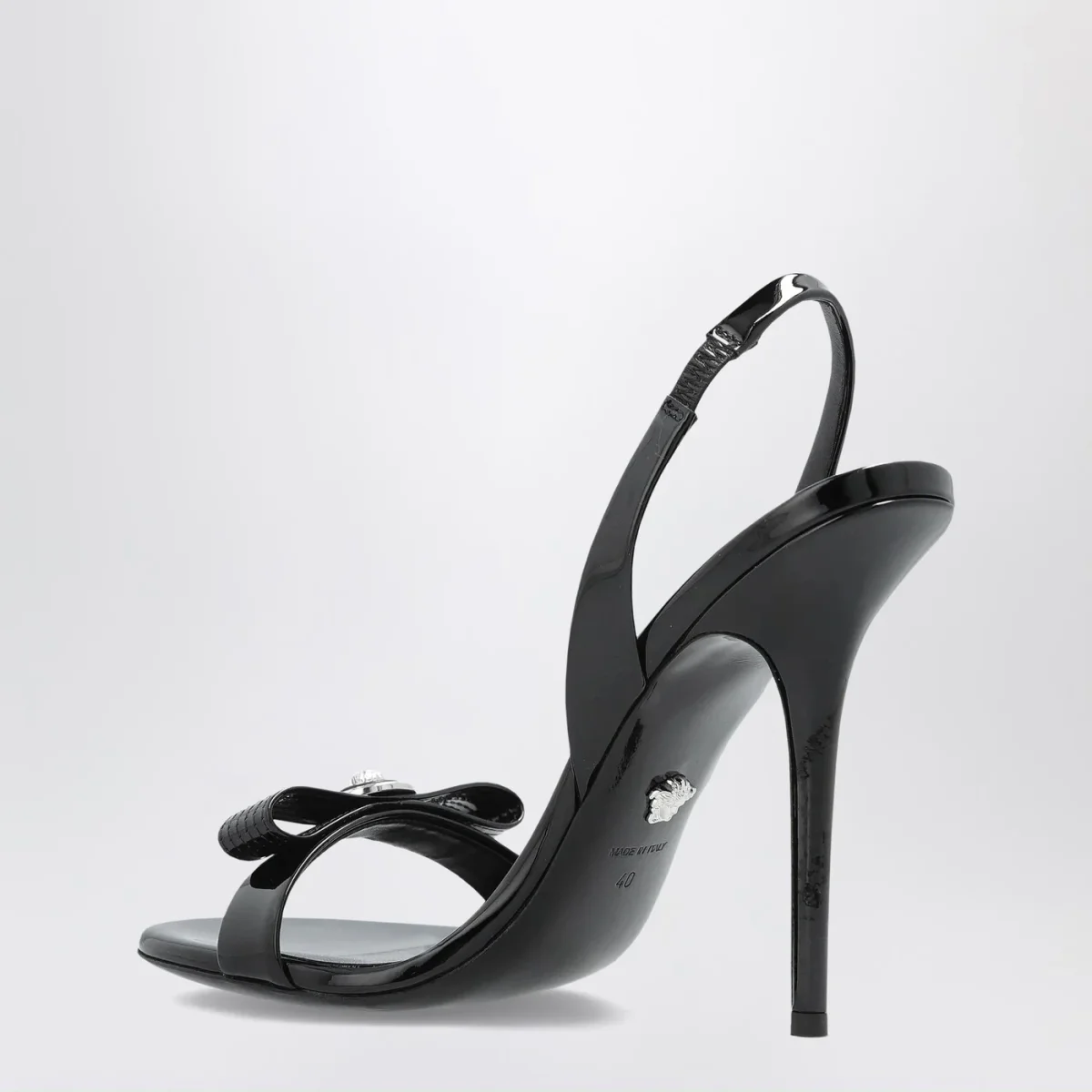 Sandali neri con fiocco Medusa - Image 4