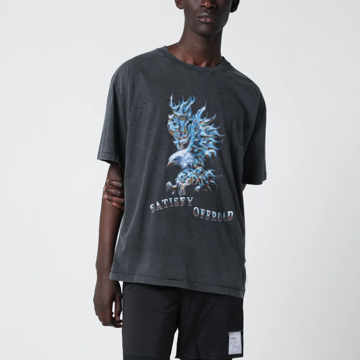 T‑Shirt MothTech Aged Black con stampa logo