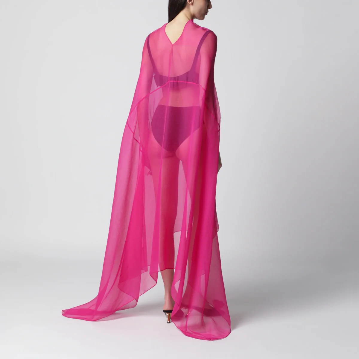 Abito ampio a mantella fucsia in seta trasparente - Image 4