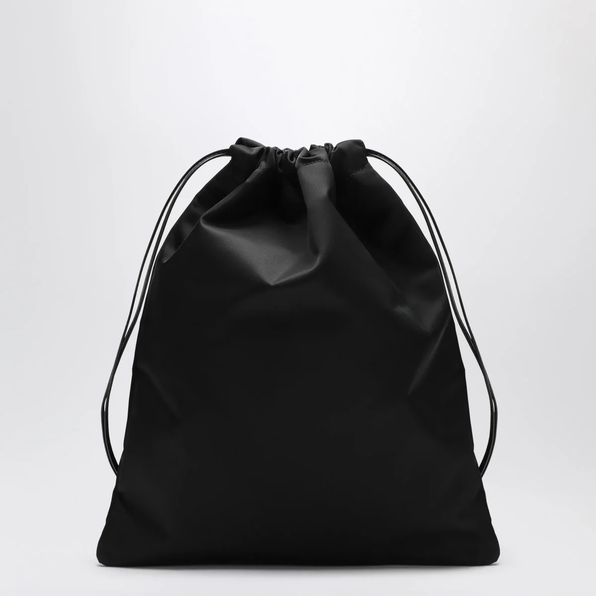 Pouch Prada Wish nera in Re-Nylon - Image 5