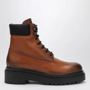 Stivaletti color cognac in pelle e Re-Nylon