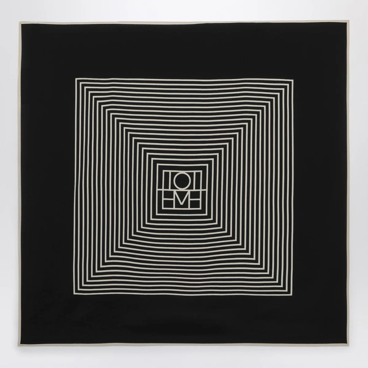 Foulard nero con monogramma centrale in seta – Image 4