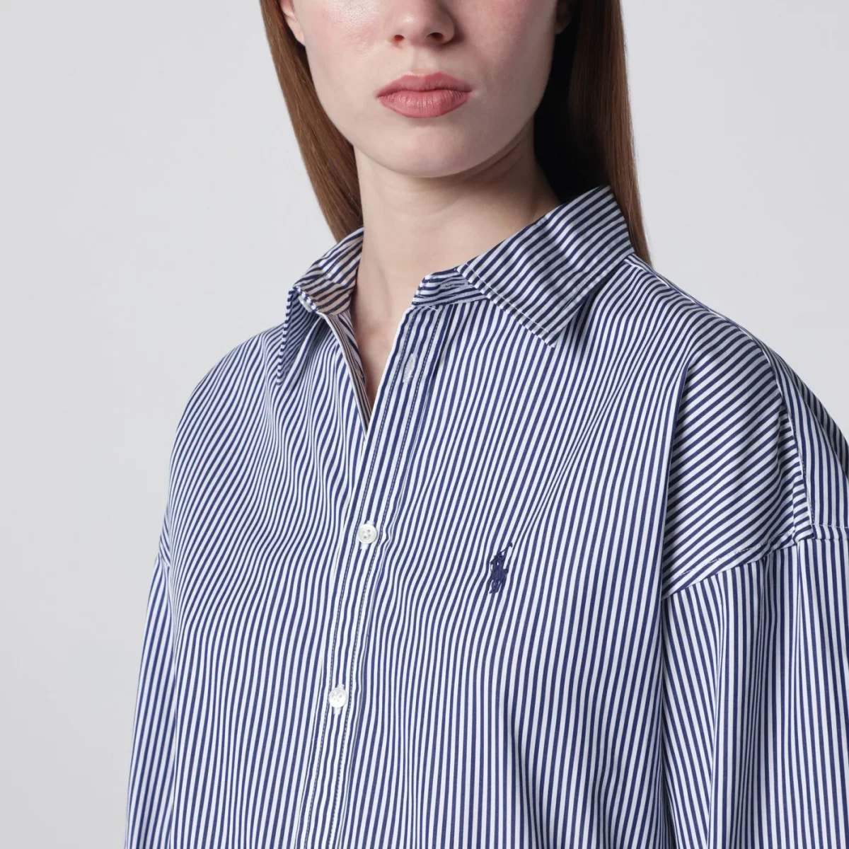 Abito chemisier a righe blu/bianche - Image 5