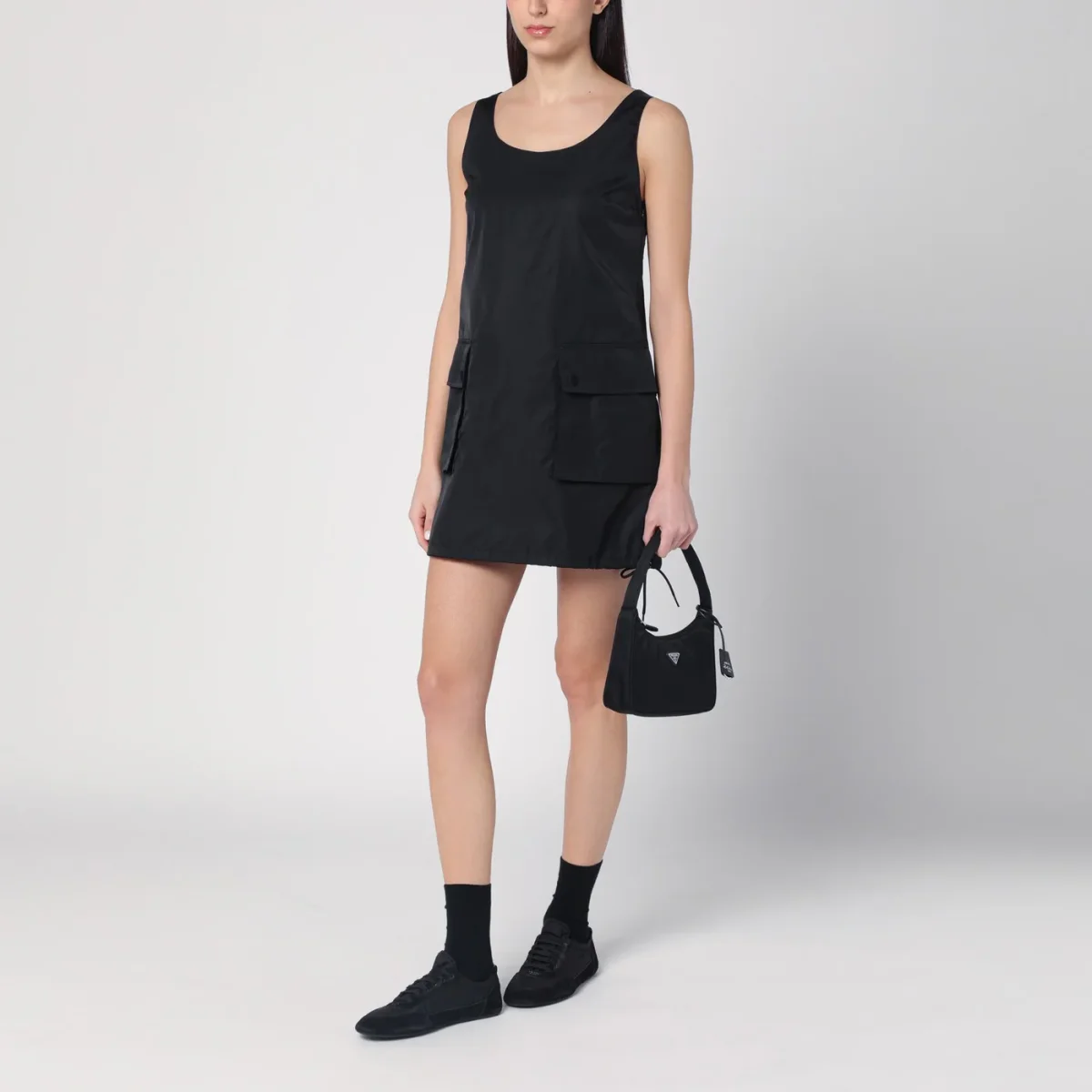 Abito corto nero in Re-Nylon – Image 3