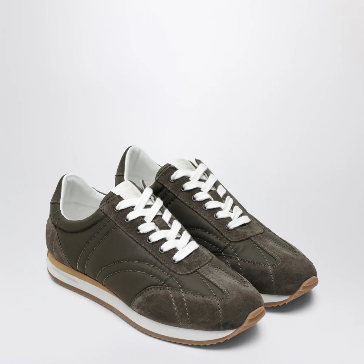 Sneaker verde oliva in suede e tessuto – Image 3