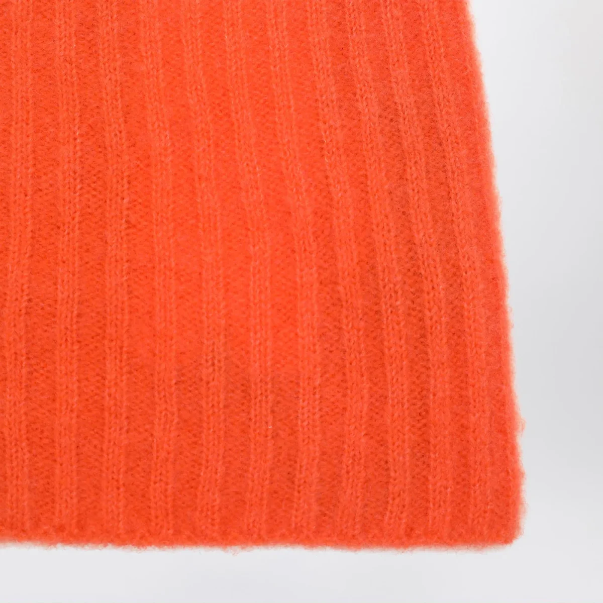 Berretto arancione in cashmere a coste - Image 4
