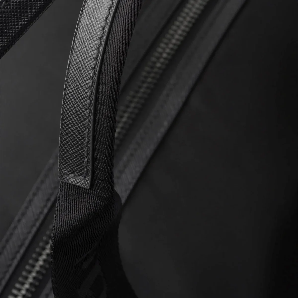 Sacca da viaggio in Re-Nylon e Saffiano nera - Image 7
