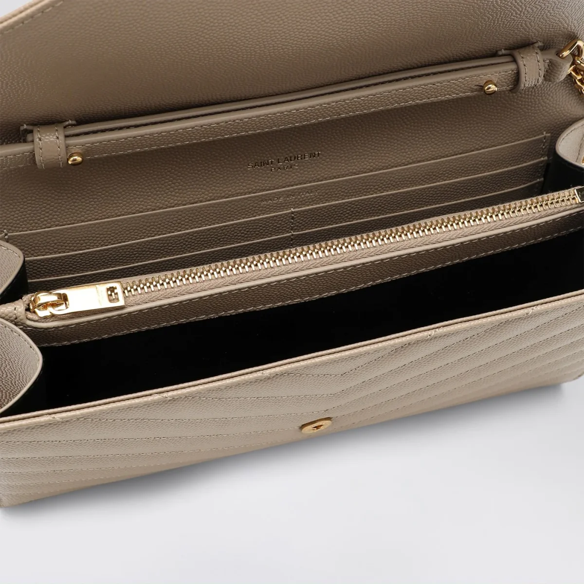 Pochette con catena Cassandre beige – Image 6