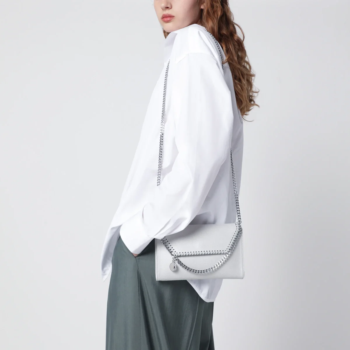 Borsa portafoglio a tracolla Falabella grigio perla – Image 3