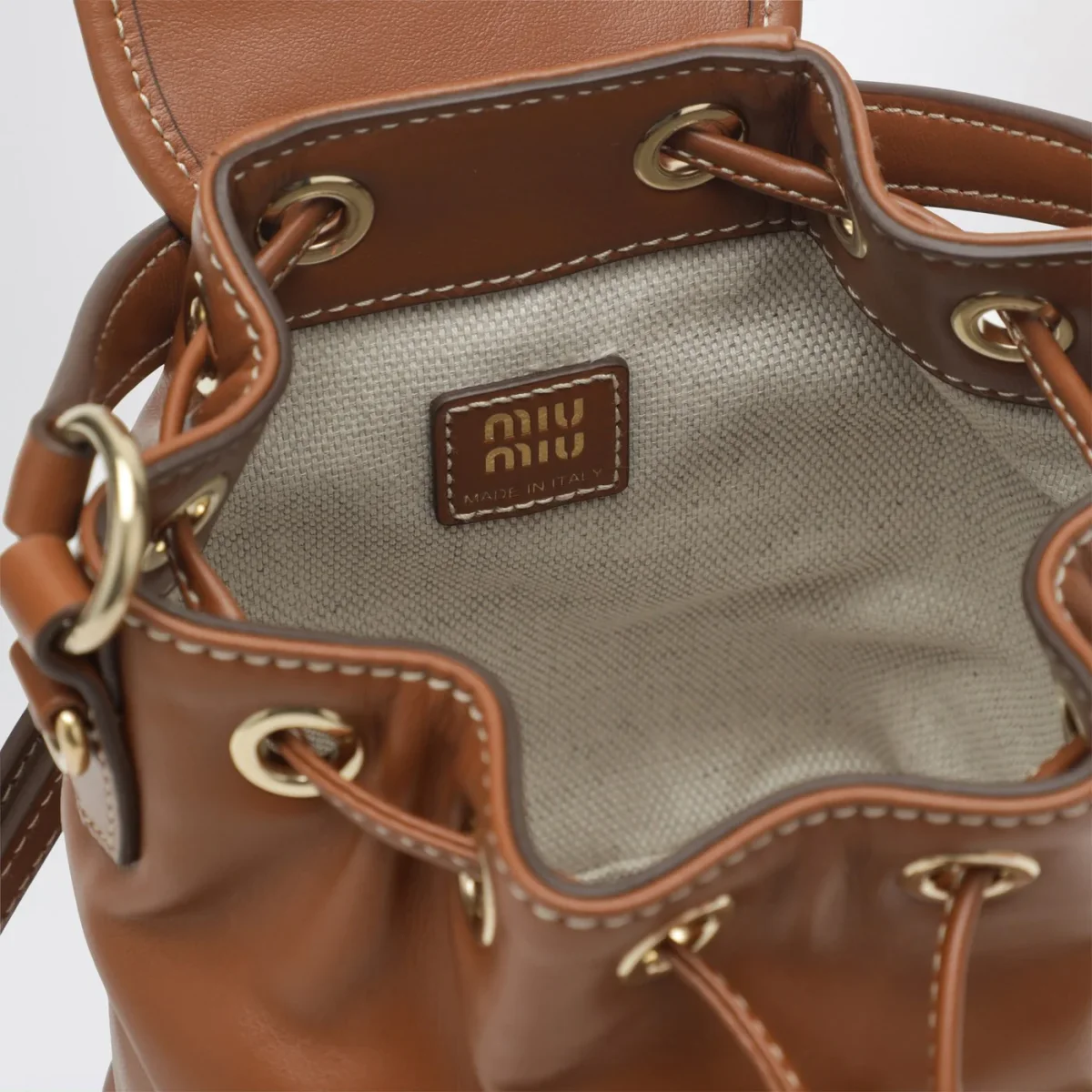 Zaino piccolo color Cognac in pelle – Image 6