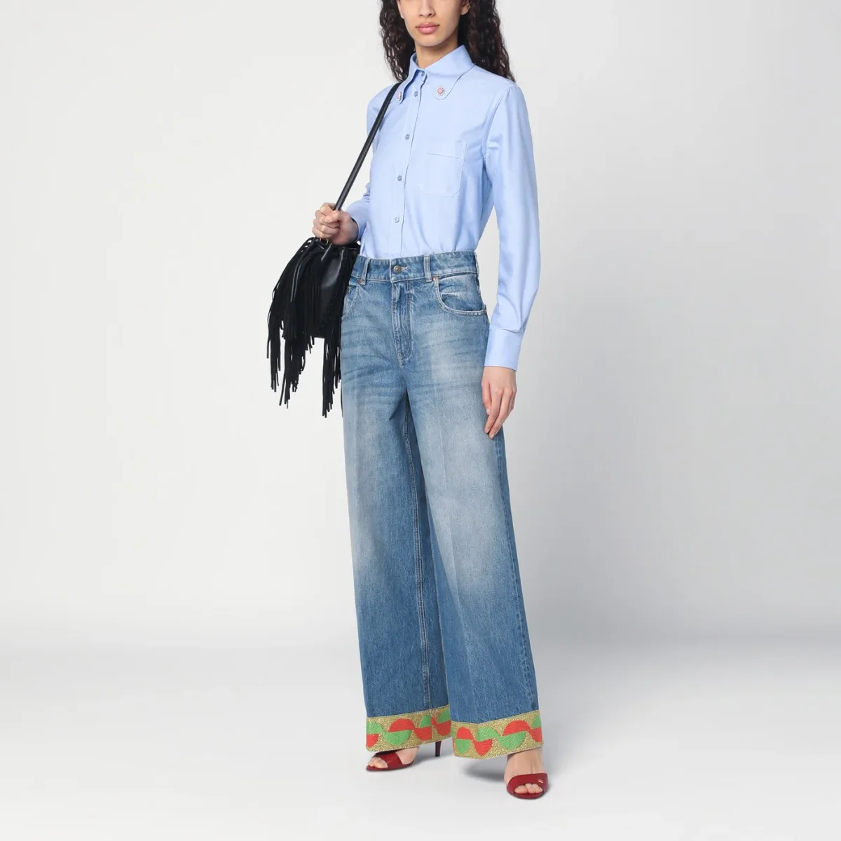Jeans blu slavato con fondo in jacquard – Image 3