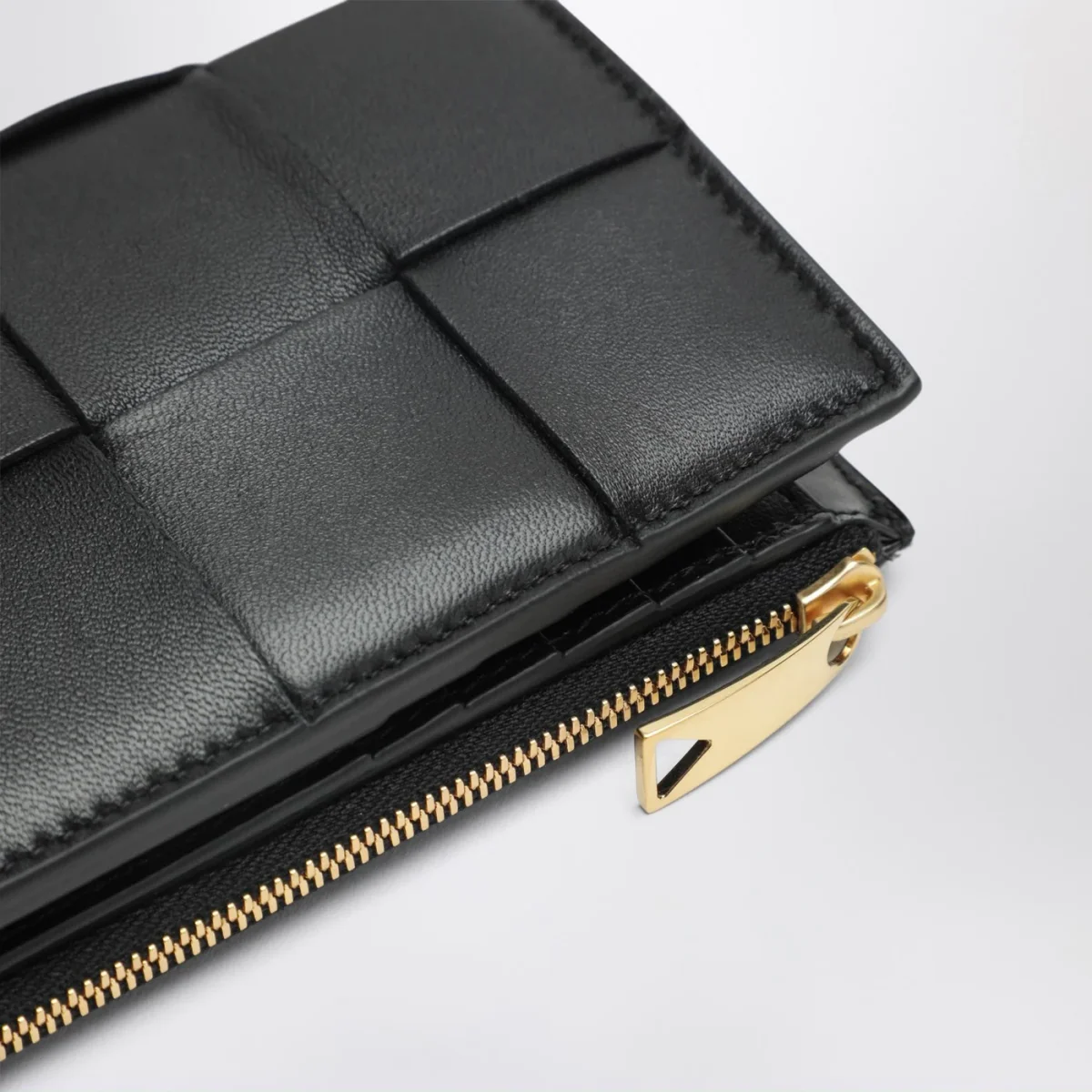 Portafoglio Cassette bi-fold medio nero - Image 5