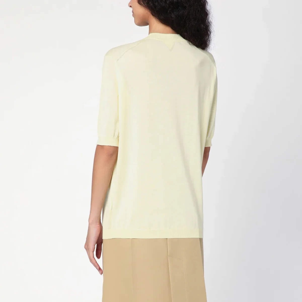 Maglia girocollo gialla chiara in cashmere - Image 4