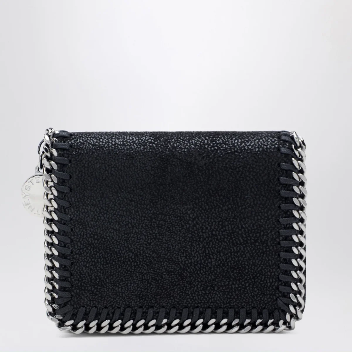 Portafoglio con patta Falabella nero