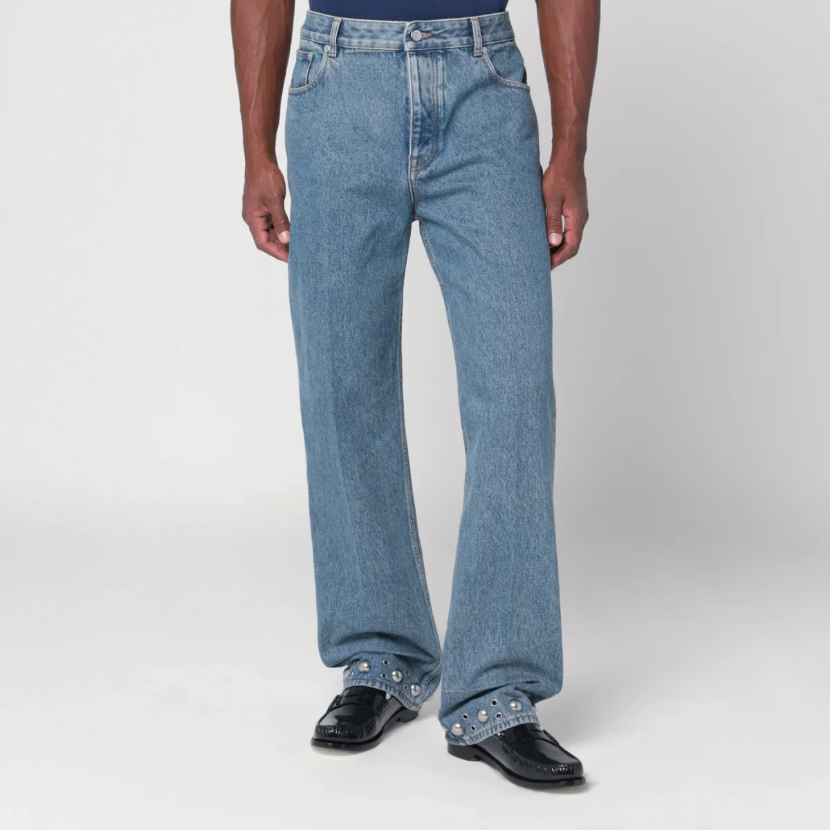 Jeans blu medio con cabochons – Image 2