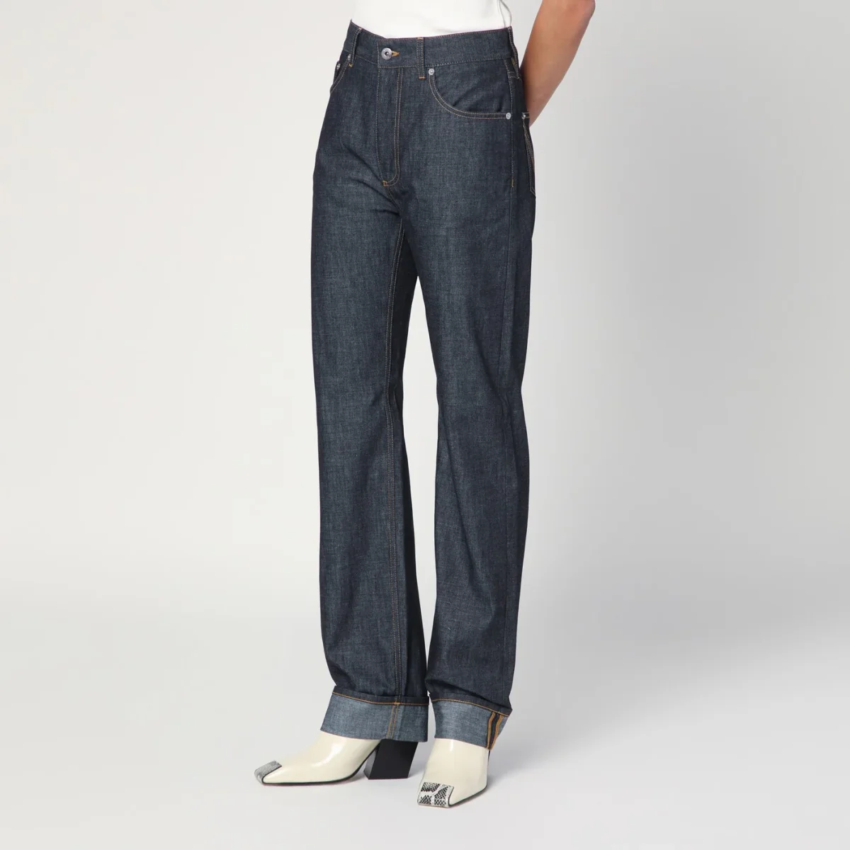 Jeans con risvolto blu indaco – Image 4