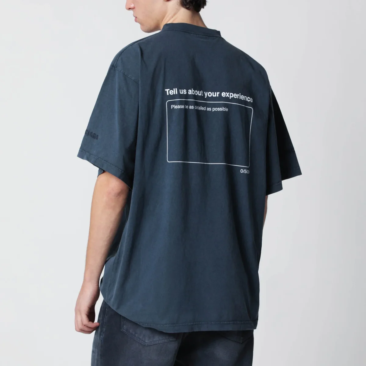 T-shirt oversize blu navy slavata – Image 4