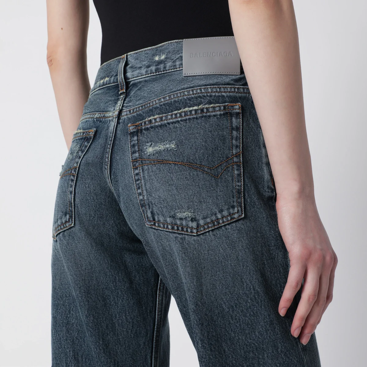 Jeans blu vintage con effetto consumato – Image 6