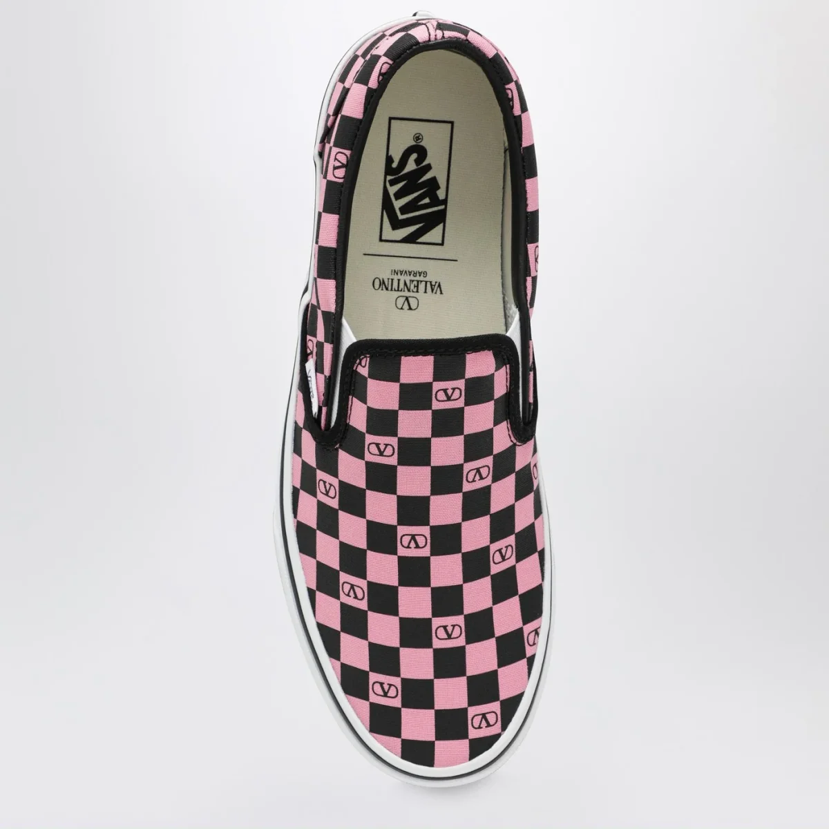 Sneaker Slip-On rosa orchidea/nera con stampa VLogo Checkerboard – Image 4