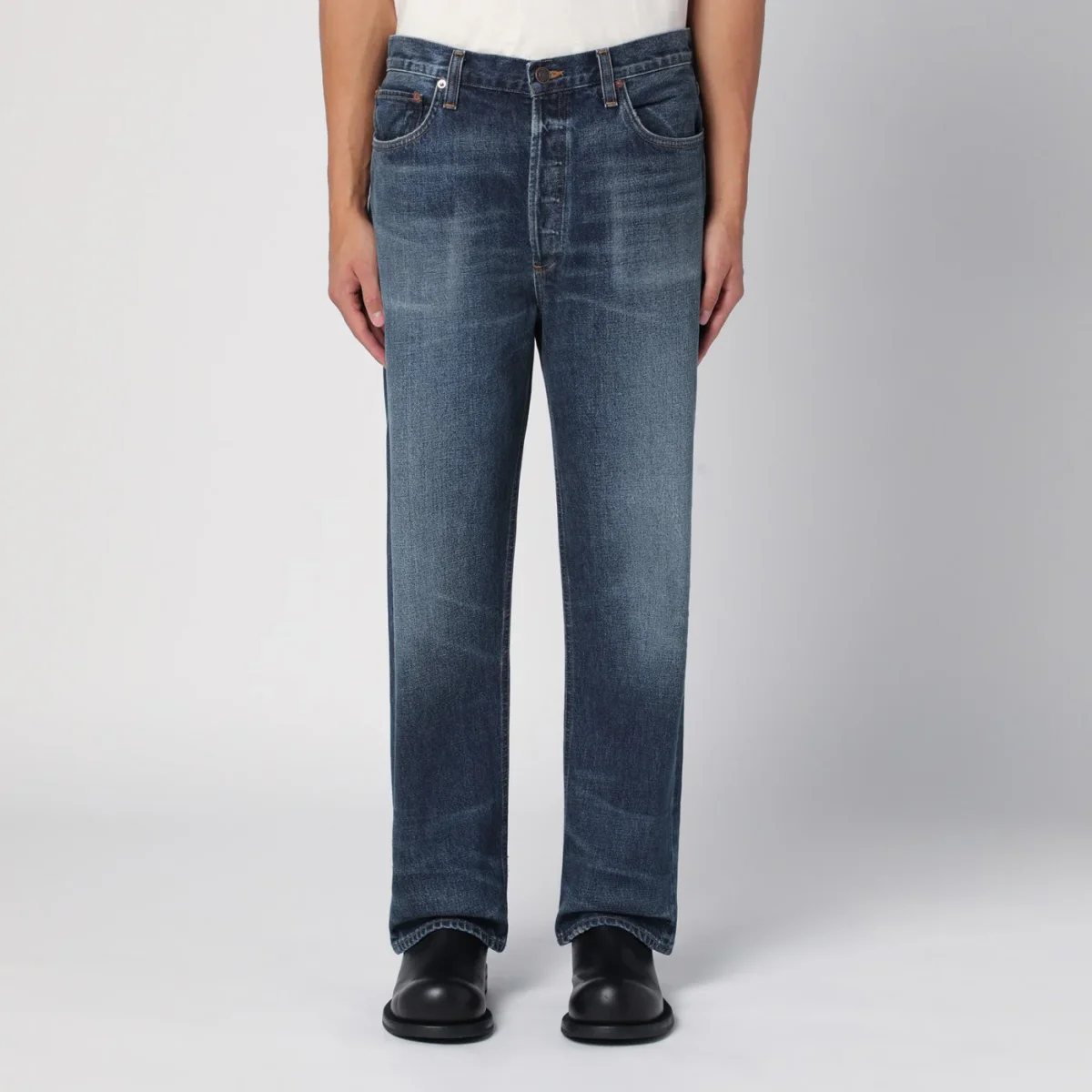 Jeans blu slavato in denim rigenerato – Image 2