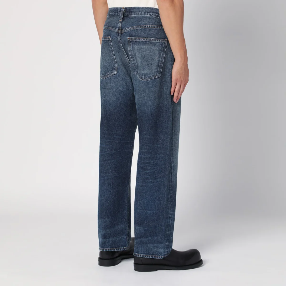 Jeans blu slavato in denim rigenerato – Image 5