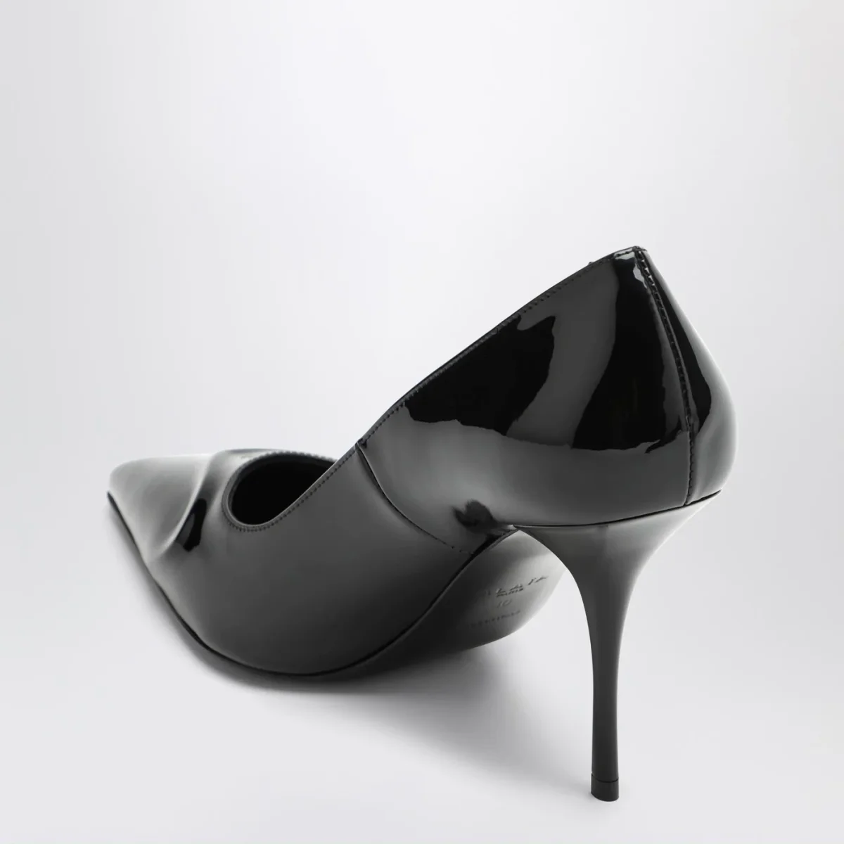 Pumps Le Coeur 3D 90 in vernice nera - Image 5