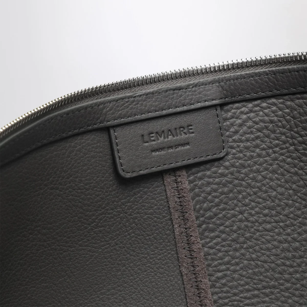 Quiver Clip bag greige in suede - Image 6