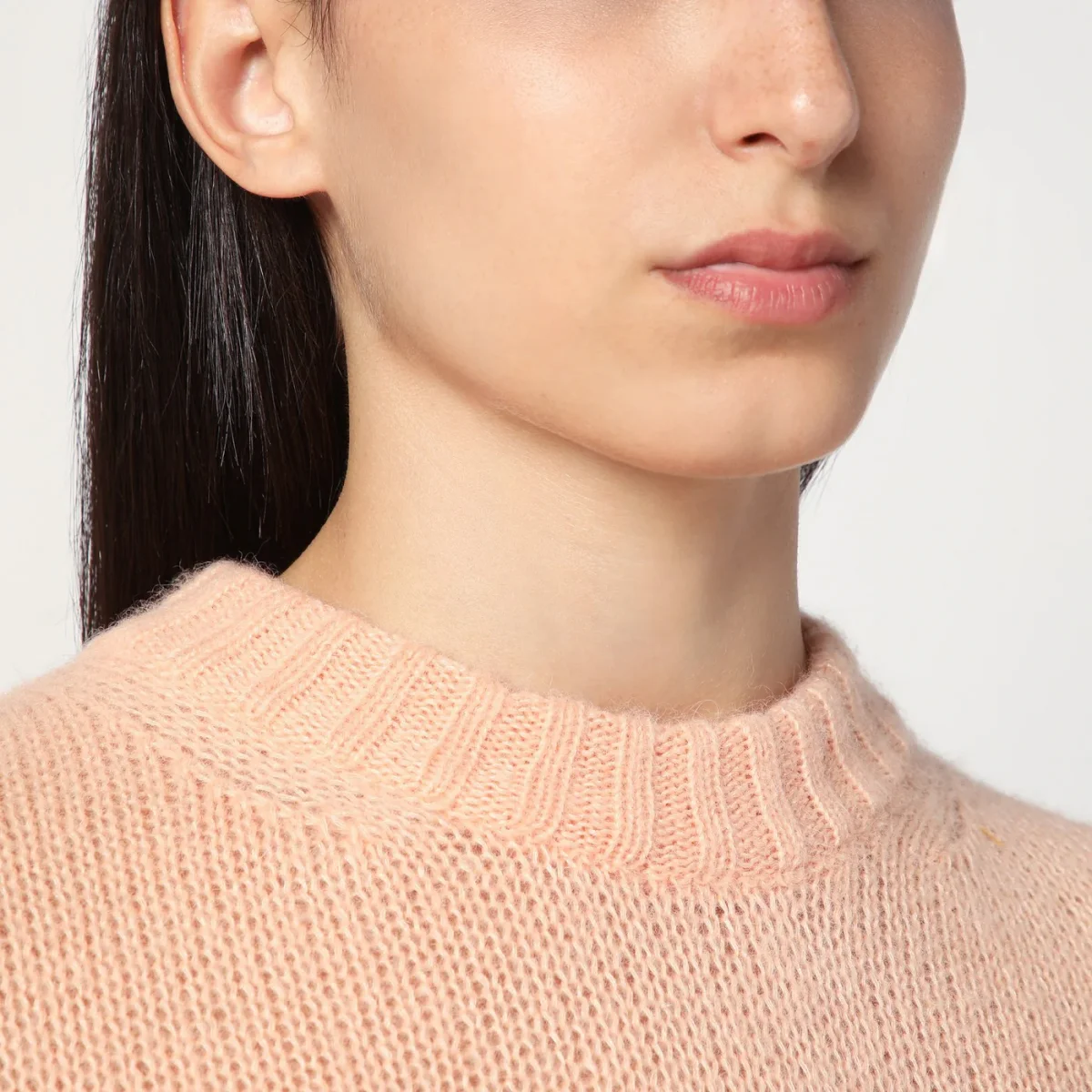 Maglia color pesca con ricamo logo - Image 5