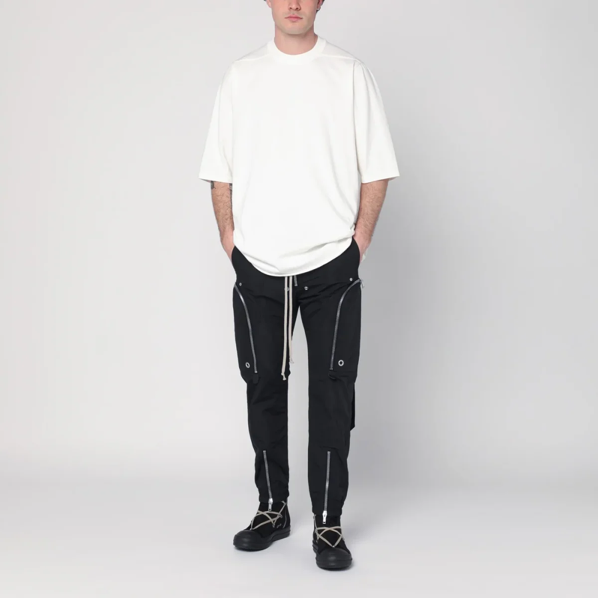 T-shirt over bianca in cotone – Image 3