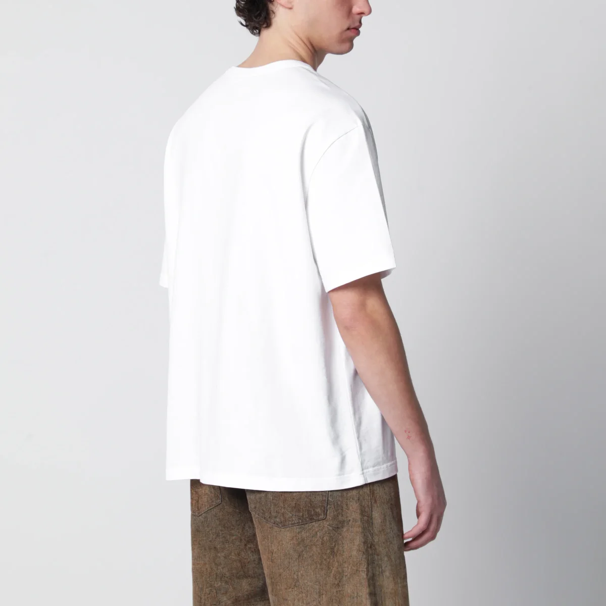 T-shirt Mauro bianca in cotone organico – Image 4