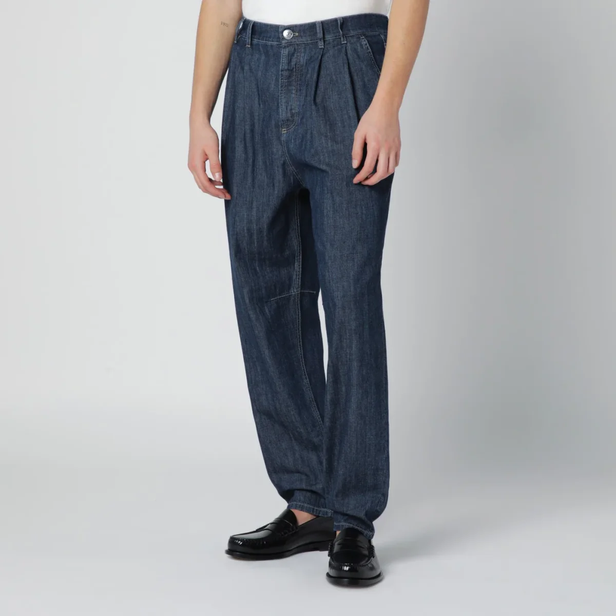 Jeans con pinces blu in denim – Image 4