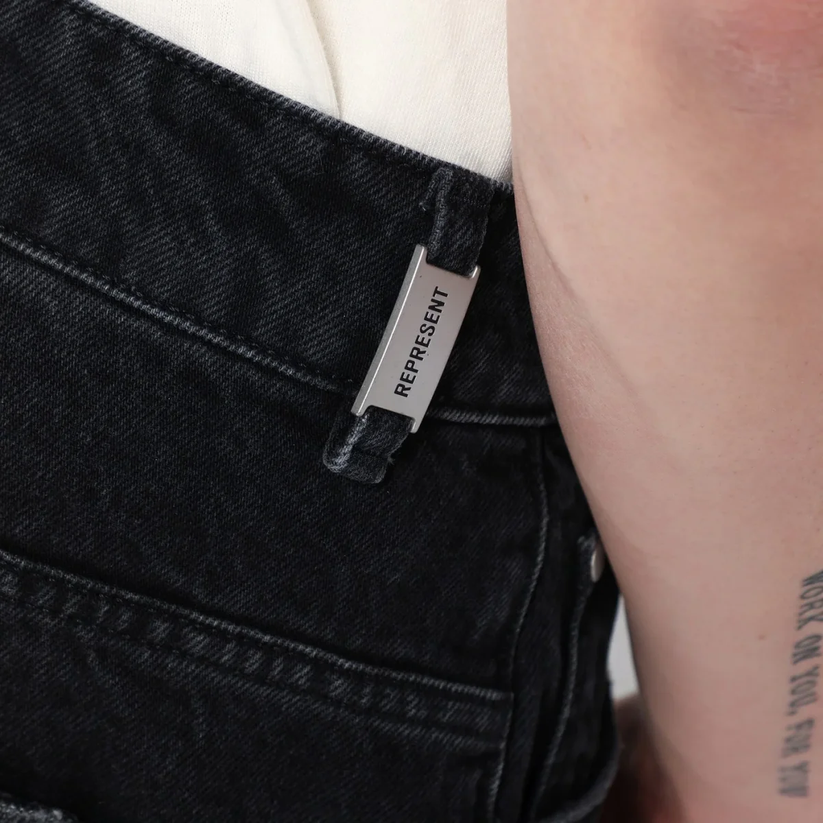 Jeans nero effetto slavato - Image 6