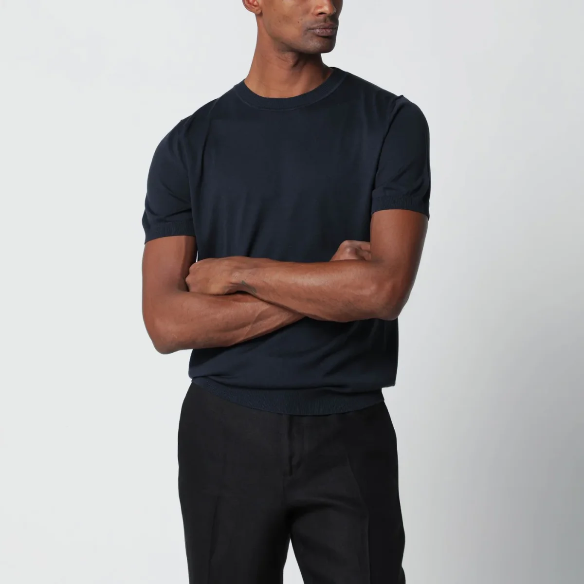 Maglia blu in misto lana