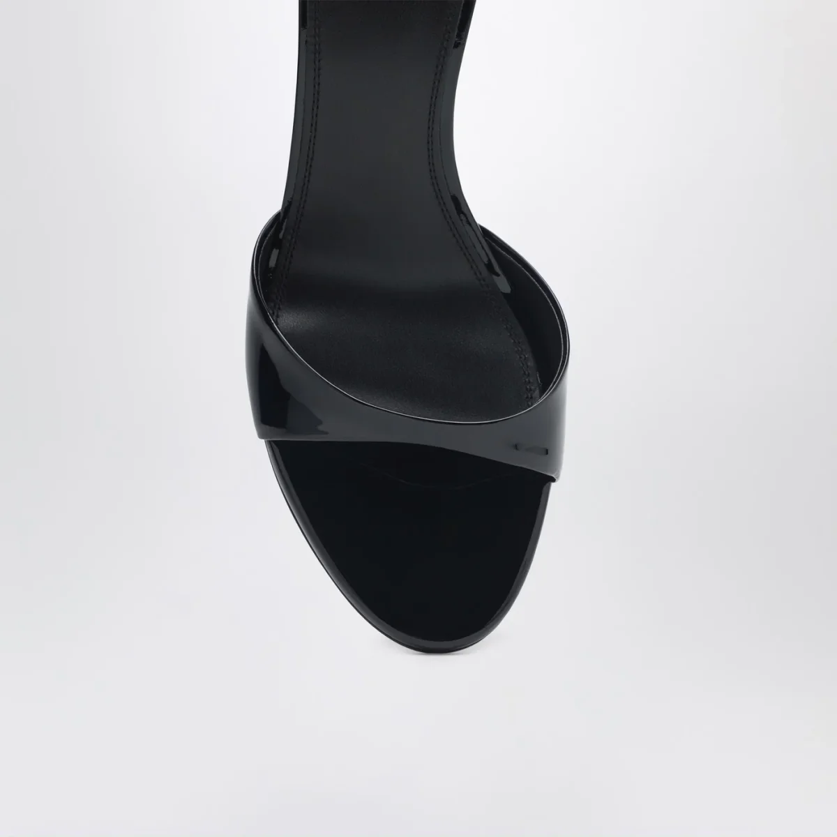 Sandalo Lidia nero in vernice – Image 4
