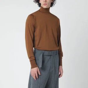 Maglia dolcevita marrone in lana