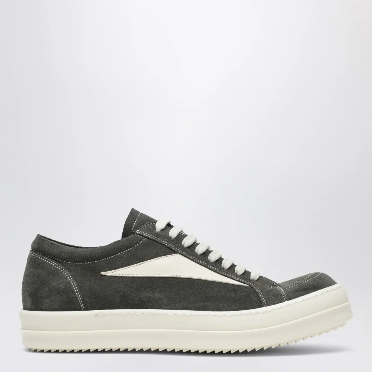 Sneaker Vintage euca/bianco latte in suede