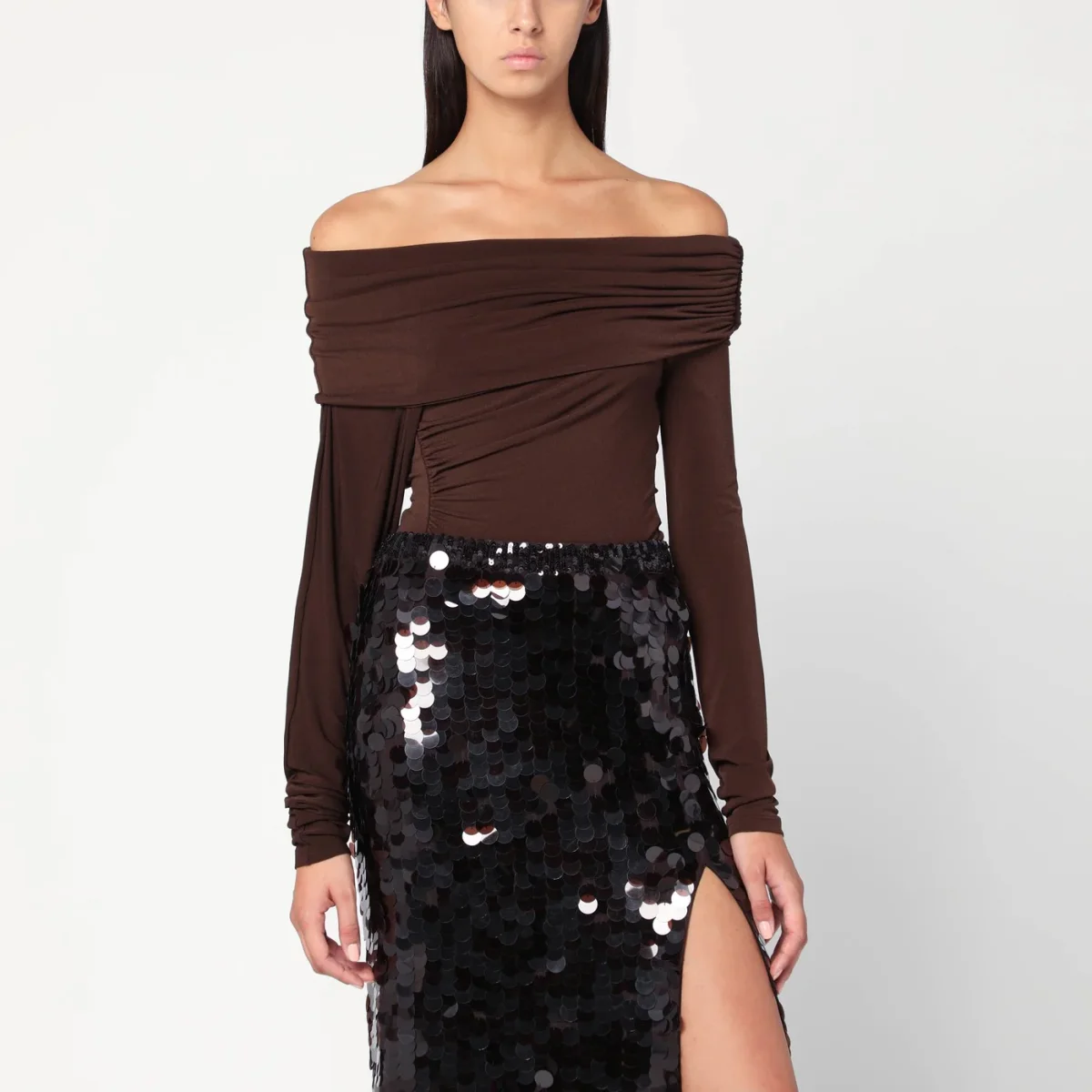 Top con spalle scoperte in jersey marrone – Image 2