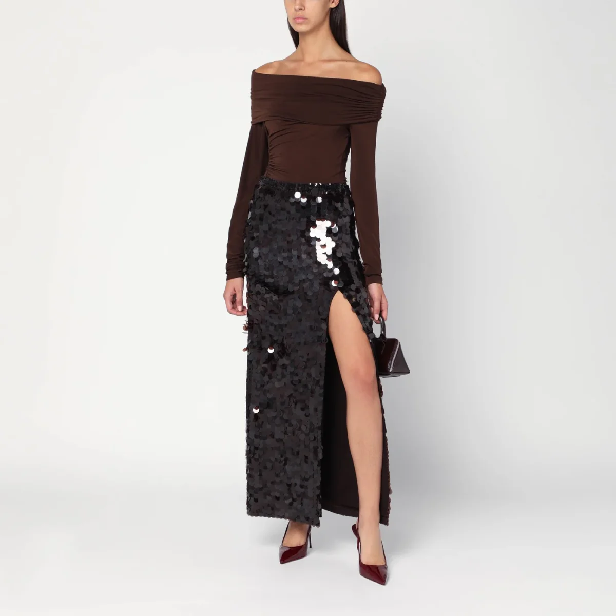 Top con spalle scoperte in jersey marrone – Image 3