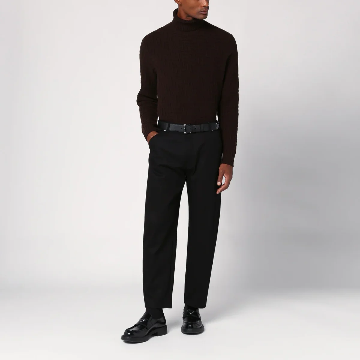 Maglia dolcevita marrone in misto cashmere - Image 3