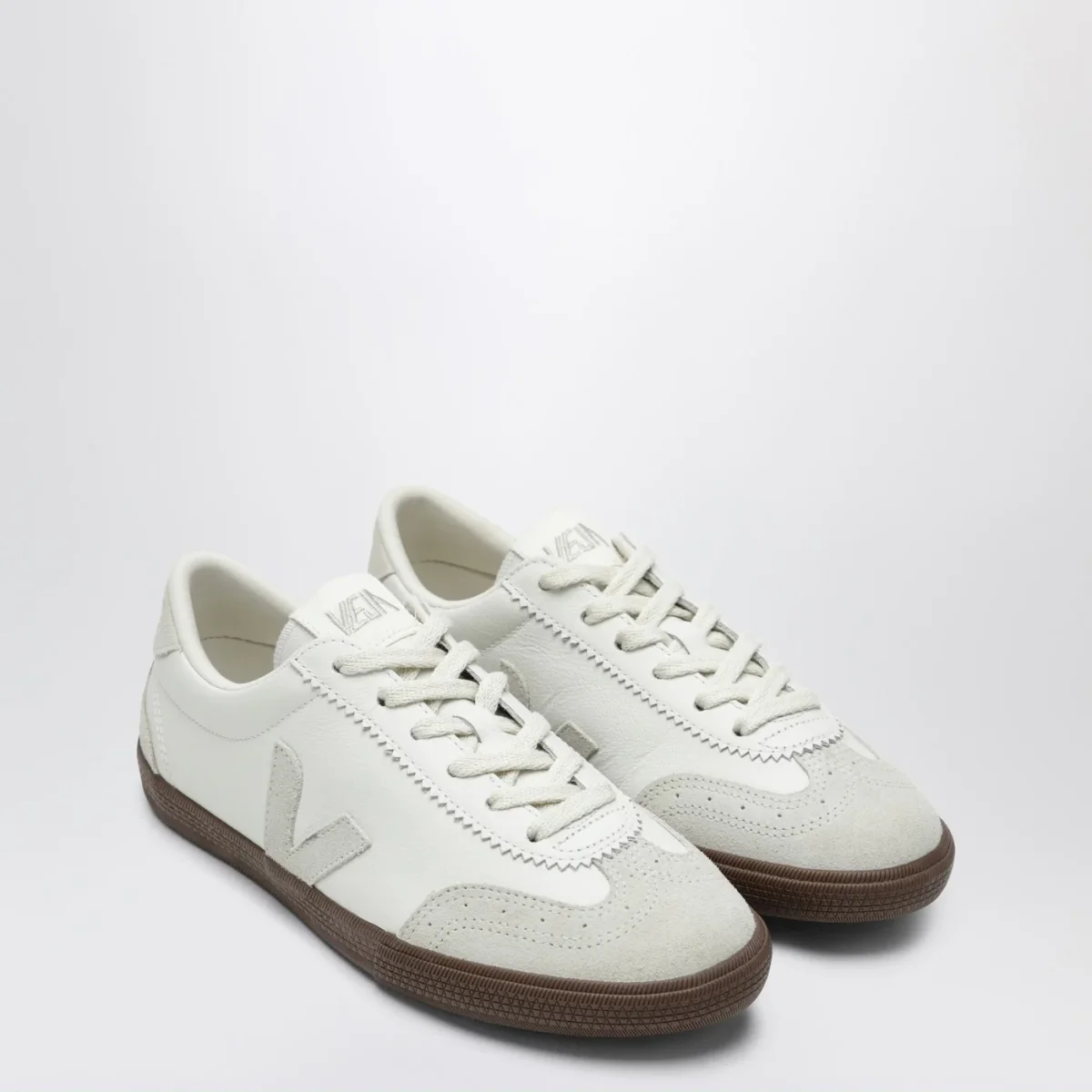 Sneaker Volley in pelle bianca e suede beige chiaro – Image 3